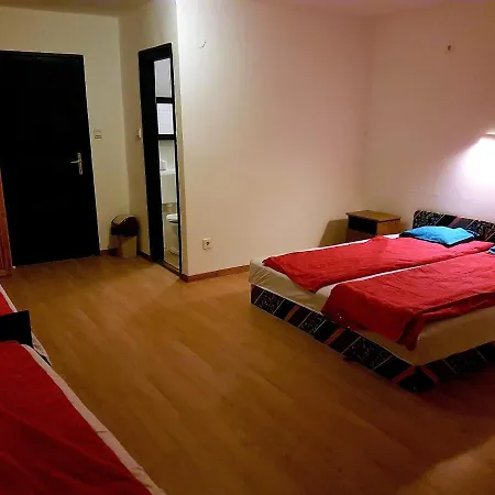 Bed & Breakfast Panzio - Resch *