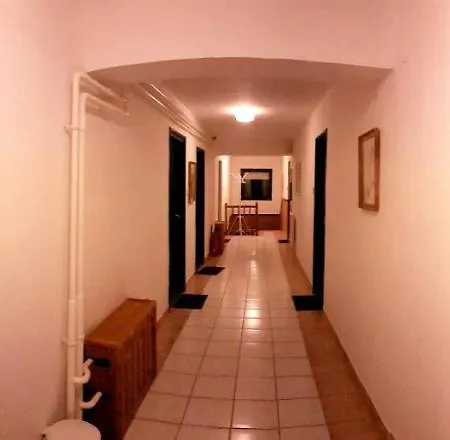 Bed & Breakfast Panzio - Resch