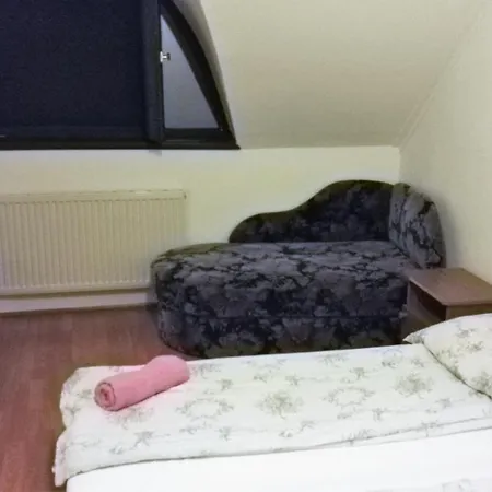 Panzio - Resch Bed & Breakfast *